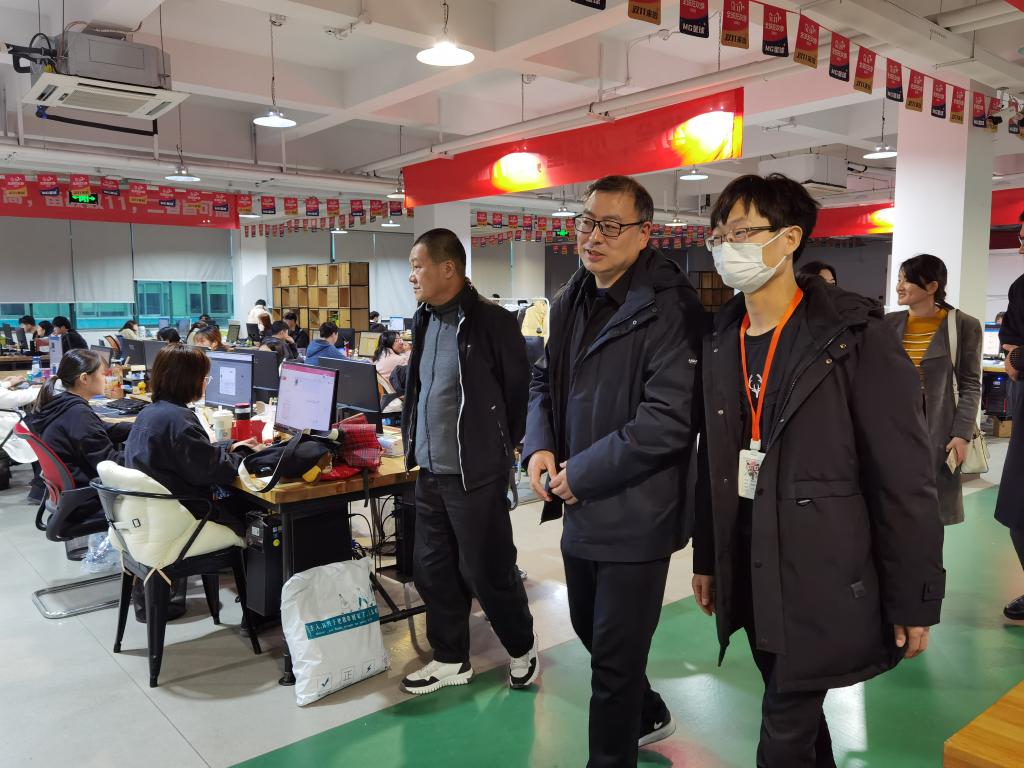 程书强一行调研学生实习企业